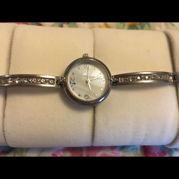 Ladies Watch - Picture 7 of 8